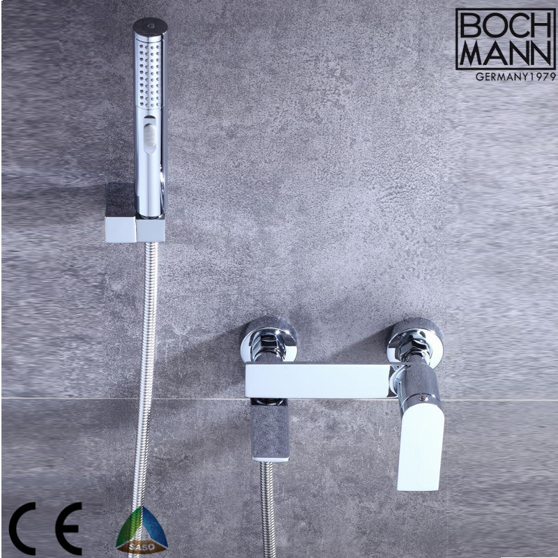Hot Selling Bathroom Accessories Shower Bath Mixer with Rotational Spout